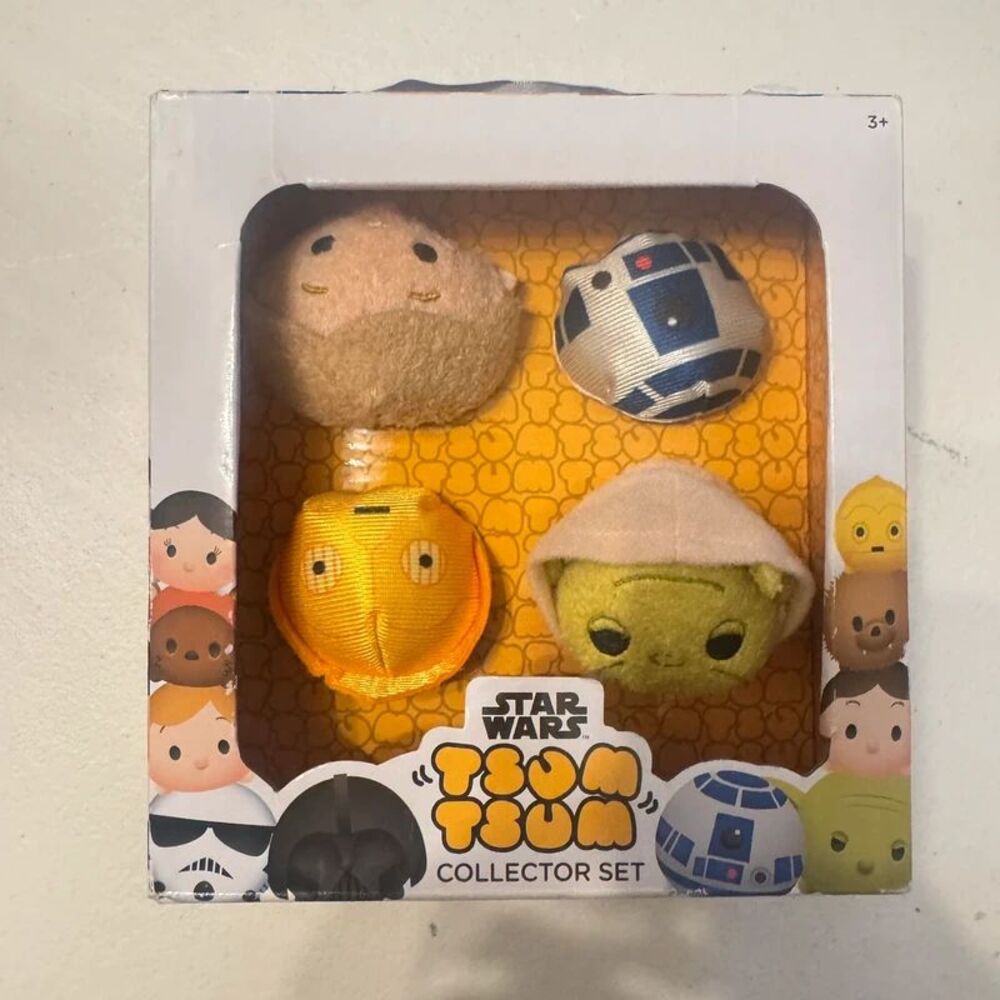 Star Wars Tsum Tsum Plush Collector Set NEW